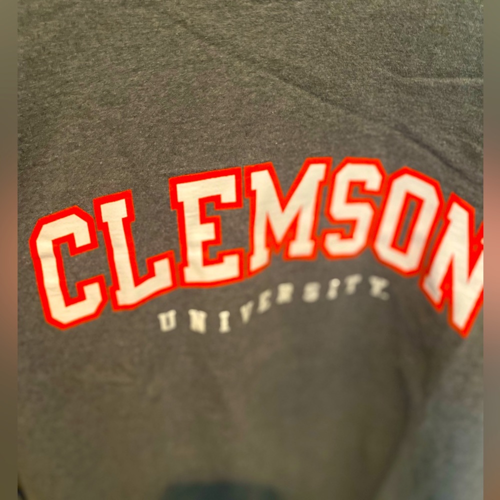Champion Clemson University tee. Size small.